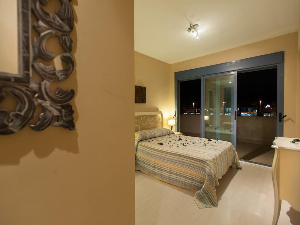 Apartamento Livingtarifa Apartamento La Isla Exterior foto